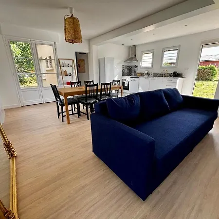 Holiday home Maison 3 Renovee Avec Jardin Et Grand Parking *